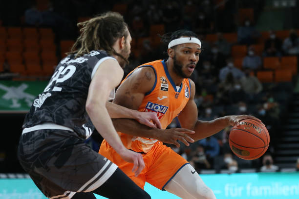 直接影响他 直接影响他