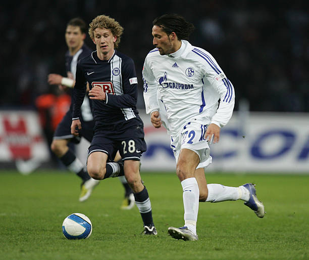 后防线的压 后防线的压